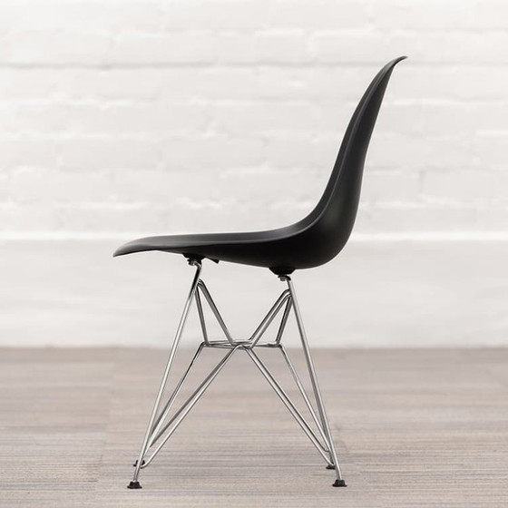 Image 1 of Silla Vitra Eames Plastic Chair Dsr Club