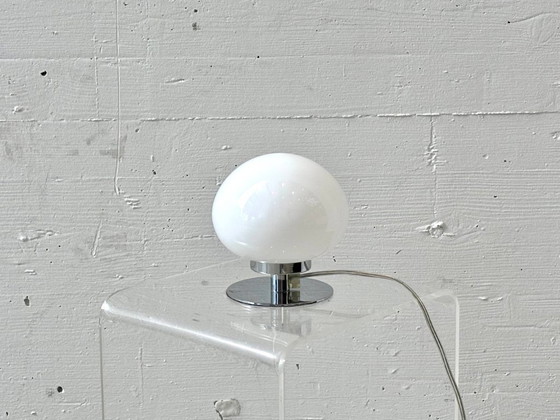 Image 1 of Lampe de table compacte avec globe en verre opale, années 2000