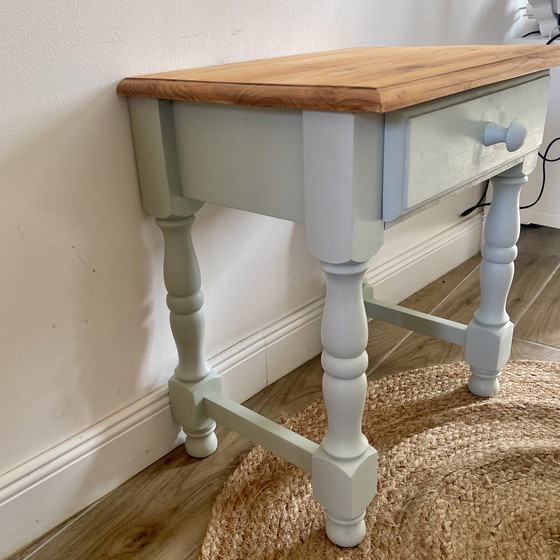 Image 1 of Mesilla de noche