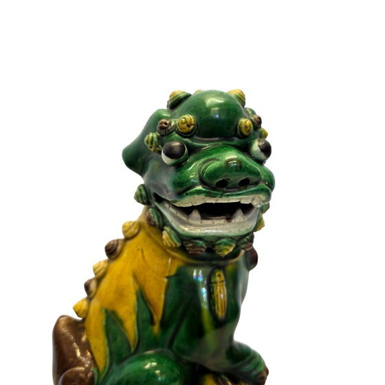 Image 1 of Statue de chien Fu en céramique de lion de temple chinois