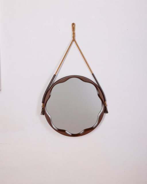 Vintage wandspiegel uit de jaren 70, gemaakt van gevormd hout, Italiaans design. – Wood