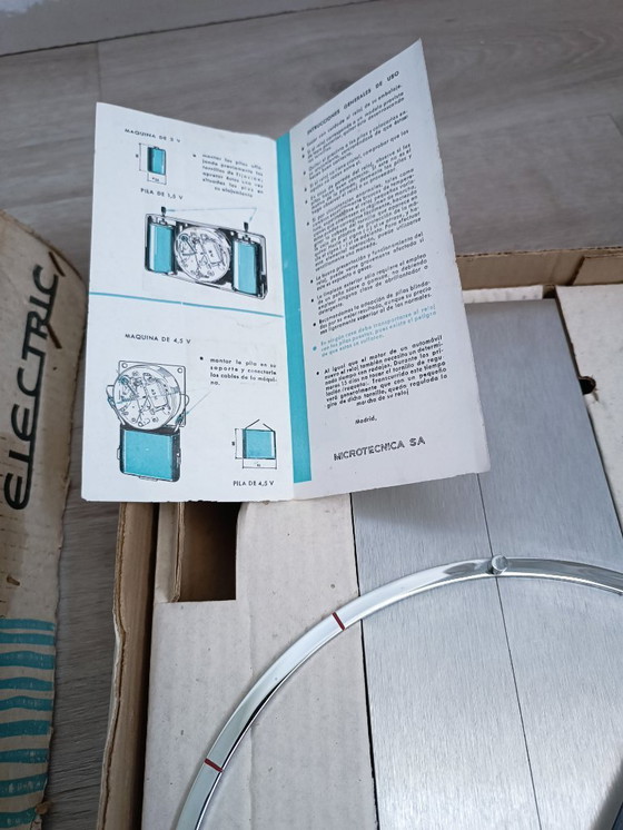 Image 1 of Micro Electric designklok van Microtecnica uit de jaren 70.