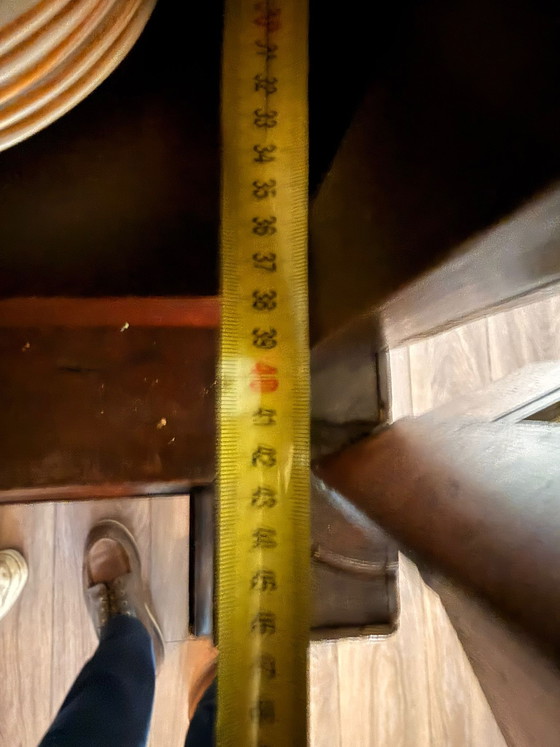 Image 1 of Armario antiguo de Drenthe (caoba o roble)