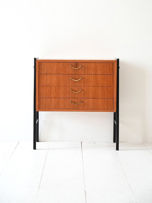 Table de nuit vintage en teck scandinave avec quatre tiroirs