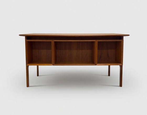Image 1 of Scrivania direzionale in teak di Arne Vodder per Brouer, anni '60