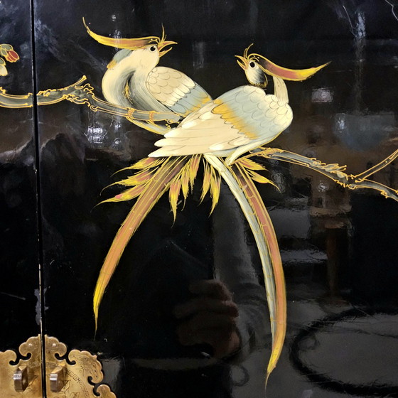Image 1 of Vintage Chinese zwarte lakkast vogels en bloemen bohemian /bohemian kast (tv kast) oosterse kast 