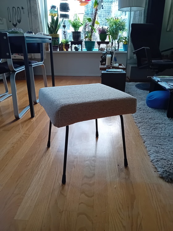 Image 1 of 3 fauteuils et un tabouret du designer Cordemeyer de Gispen