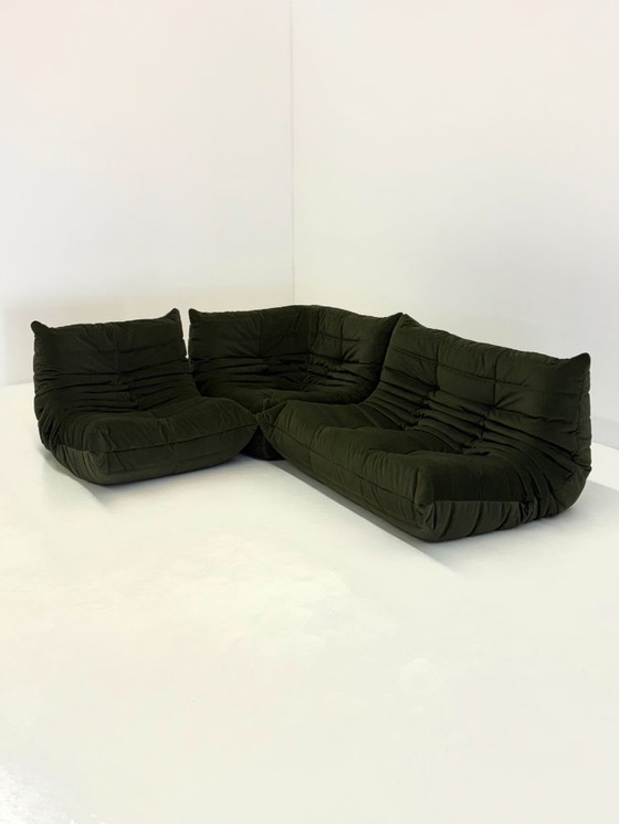 Image 1 of Ligne Roset Togo 1 posto in velluto verde scuro