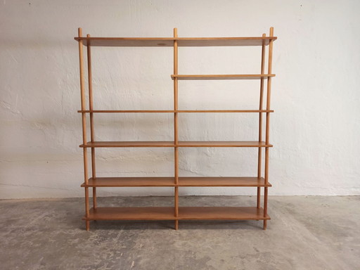 Willem Lutjens stokkenkast shelving unit