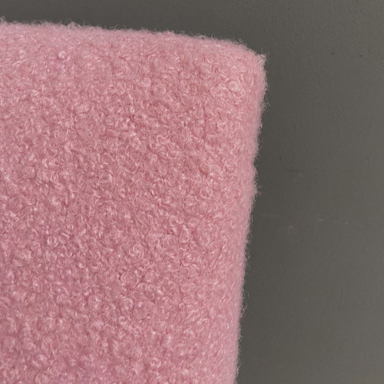 Roze Fauteuil van Jiri Jiroutek jaren 60 opnieuw bekleed in Bouclé Roze – Textile, Wood, Vintage (photo 3 of 14)