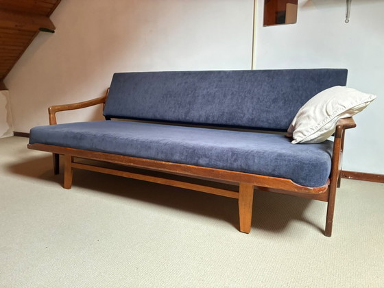 Zeldzame slaapbank van Louis van Teeffelen voor Wébé, ca. 1960 – Slaapbanken, Textile, Wood (photo 5 of 12)