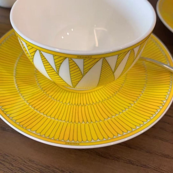 Image 1 of Juego de té de la serie Soleil D’Hermès (15 piezas)