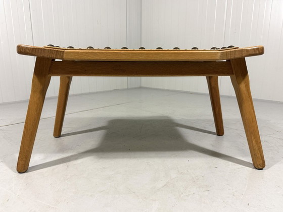 Petit tabouret-repose-pieds en chêne, années 1960 – Skai (photo 11 of 15)