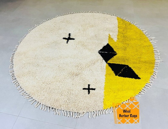 Image 1 of Round Beni ourain rug, Authentic Moroccan rug, Yellow and White Rug, Genuine Wool rug, Handmade rug 200cm