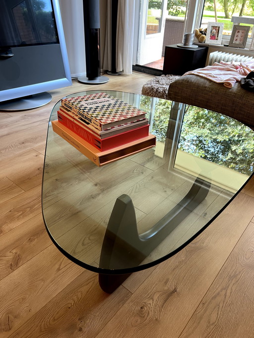 Vitra Noguchi, 1944 Coffee Table Walnotenhout