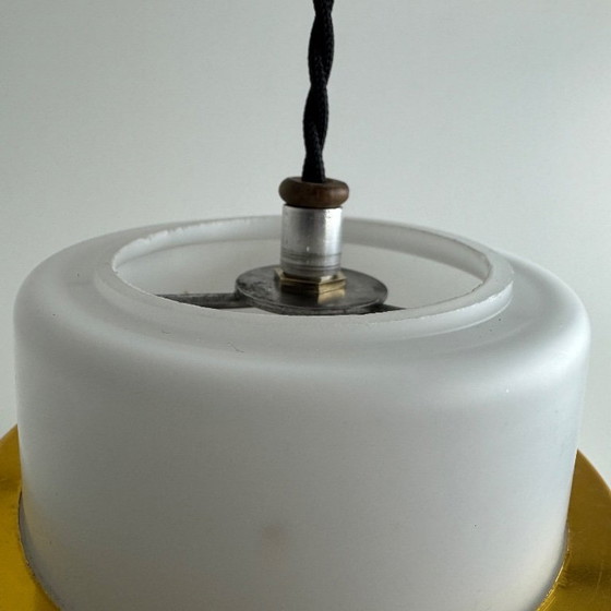 Image 1 of Lampada a sospensione opalina vintage degli anni '70