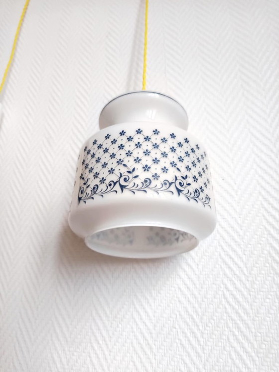 Image 1 of Vintage flower portable lamp