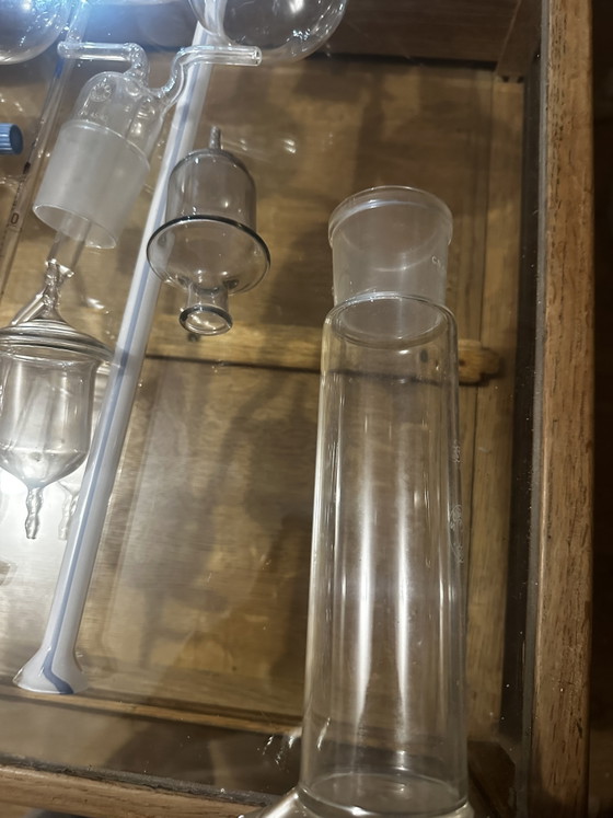 Image 1 of Konvolut antiker chemischer Glaselemente für ein Kuriositätenkabinett