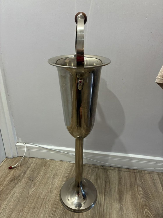 Art Deco Champagnerkühler auf Ständer, versilbert, 1920er Jahre, Tischdekoration, Metall, Messing (Foto 6 von 6)
