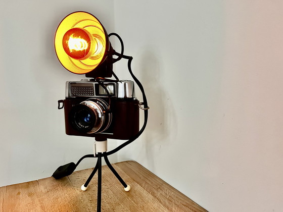 Image 1 of Unieke lamp gemaakt van retro Voigtländer camera 