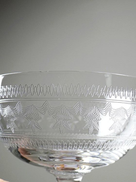 Image 1 of Set of 6 Antique Fine Crystal Champagne Glasses with Engraved Star Design, 19th-20th Century
