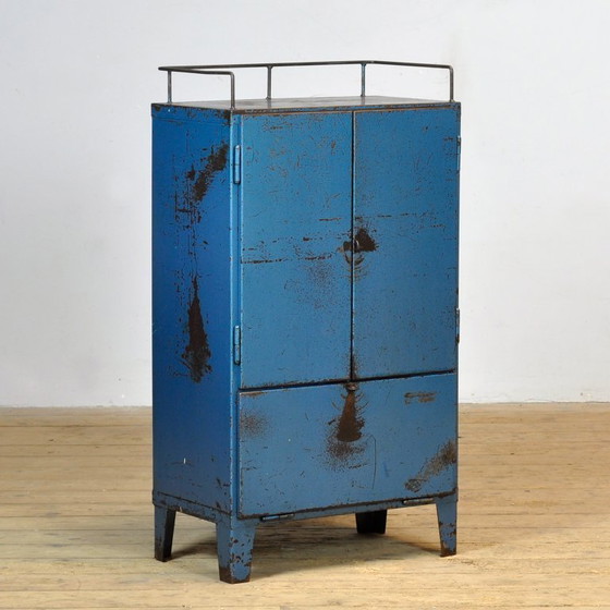 Image 1 of Armario industrial de cuatro cajones de la década de 1970