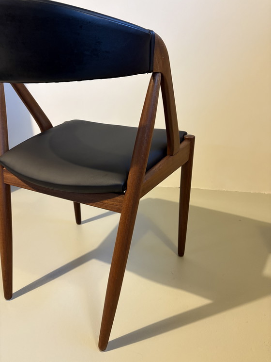 Image 1 of Sillas de comedor Kai Kristiansen modelo 31. Madera de teca