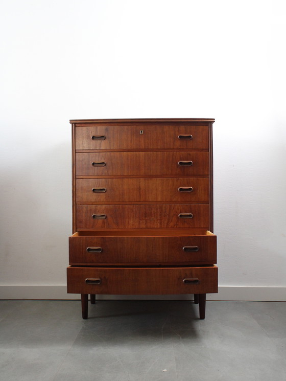 Image 1 of Cassettiera danese vintage in teak 