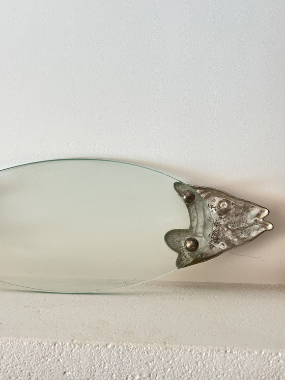 Image 1 of Piatto da portata in vetro placcato argento vintage a forma di pesce