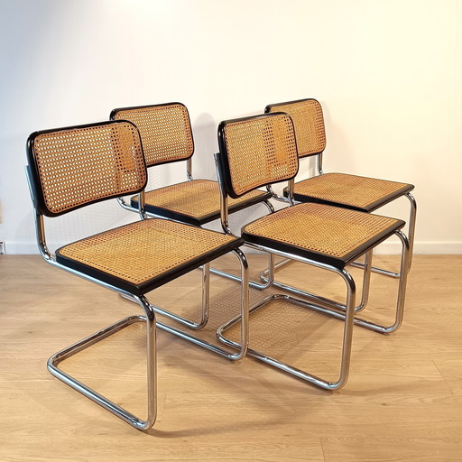 Set of 4 mid century black Cesca chairs by Breuer - Gavina