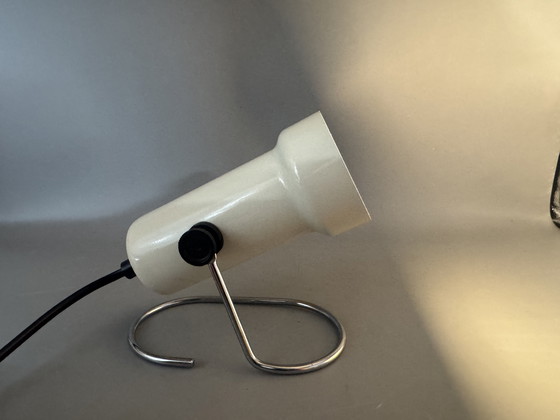 Image 1 of Projecteur vintage crème avec base chromée