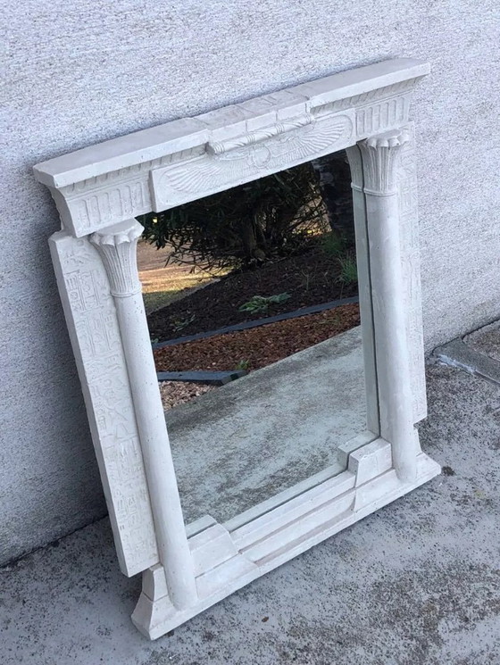 Image 1 of Specchio da parete in pietra in stile egizio con illuminazione