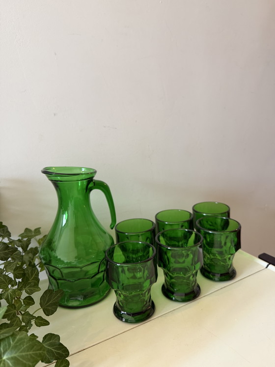 Image 1 of Juego italiano de vasos y jarra Bormioli verde esmeralda