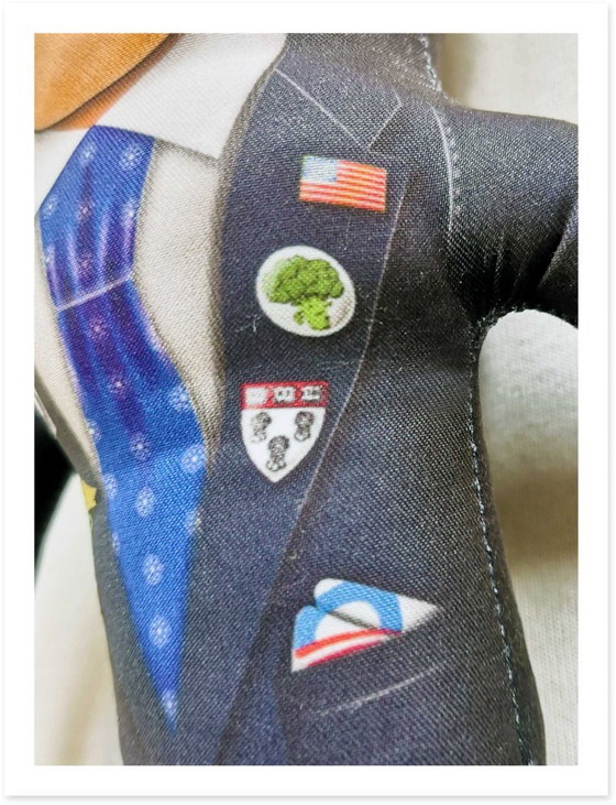 Image 1 of Super Obama Geschenk | Superhelden-Obama-Kunstpuppe | Pop-Art-Barack-Obama-Dekoration | Comic-Sammlerstück