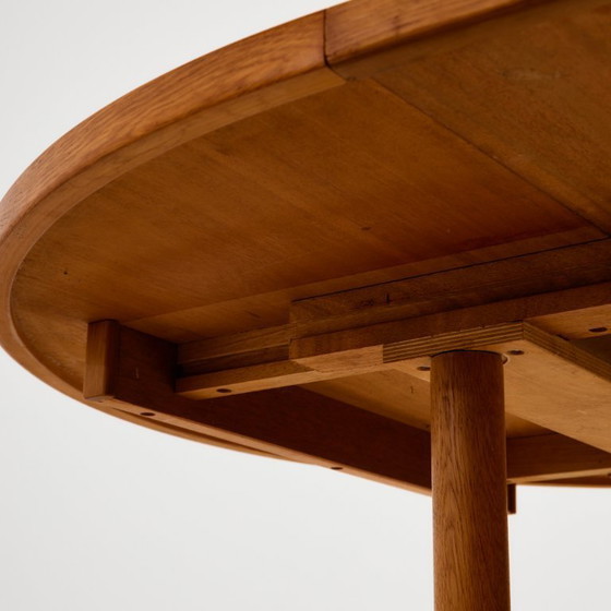 Image 1 of MK10633 Table de salle à manger en chêne restaurée par Kurt Østervig pour Jason Møbler