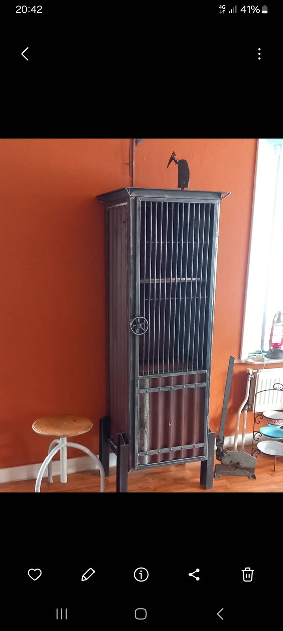 Image 1 of Mobiletto unico (per bevande)