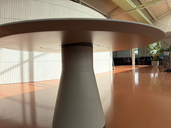Andreu World – Dining tables (photo 3 of 5)