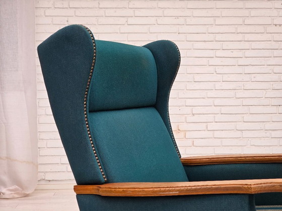Image 1 of Poltrona danese con schienale alto, anni '70, mobili in lana verde turco, legno massello di rovere.