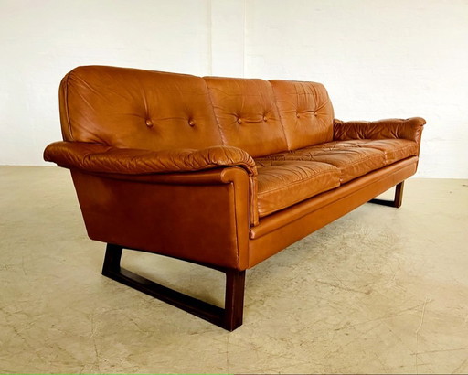 CANAPÉ 3 PERSONNES VINTAGE DANOIS SVEND SKIPPER EN CUIR COGNAC, ANNÉES 1970