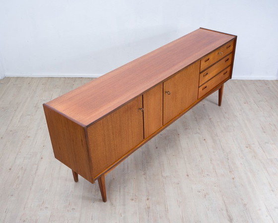 Image 1 of Dressoir van teakhout in Scandinavisch design, fabrikant Bartels