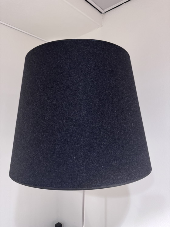 Image 1 of Lámpara de pie torcida de Feelings