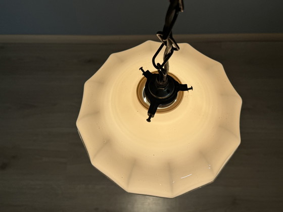 Image 1 of Lampada a sospensione antica Art Déco: vetro elegante e atmosfera senza tempo