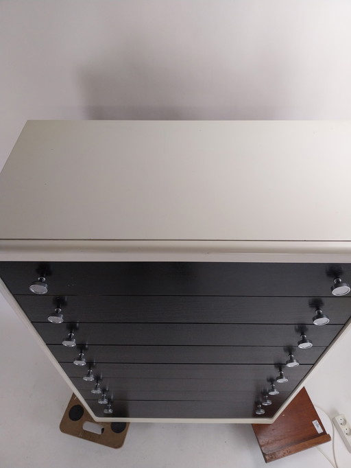 1 cassettiera spaziale a 8 cassetti 1970s