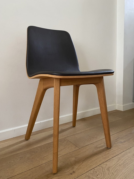 4x Morph chairs by Zeitraum made of solid wood and with leather upholstery