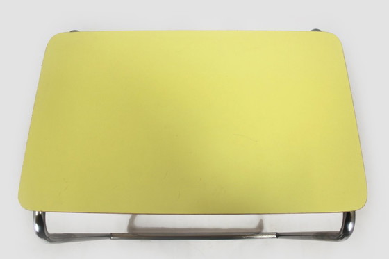 Image 1 of Table d'appoint en acier tubulaire de style Bauhaus, Tchécoslovaquie, années 1940