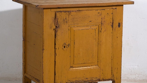 Piccolo armadio contenitore patina senape – Europa Centrale, circa 1890 – Armadi contenitori, Scandinavian (photo 3 of 40)