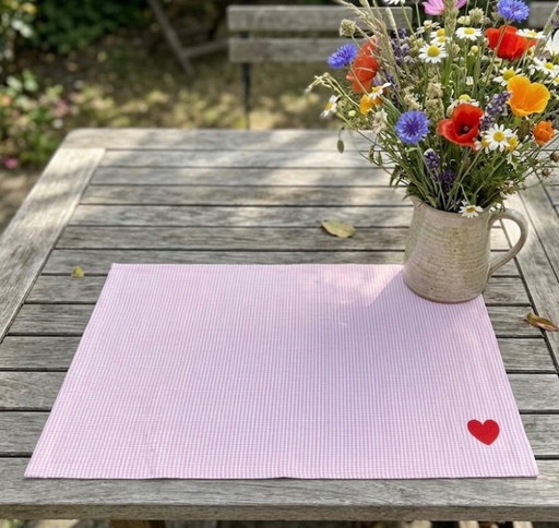 Set of 4 pink and white gingham cotton placemats with heart embroidery