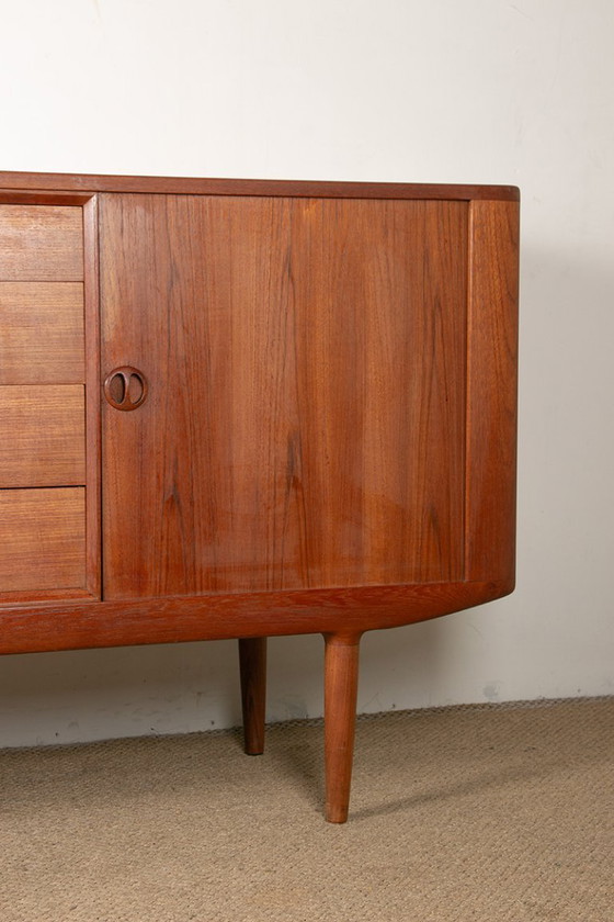 Image 1 of Deens teakhouten dressoir model 42 van Harry Østergaard voor Randers Mobelfabrik 1960.