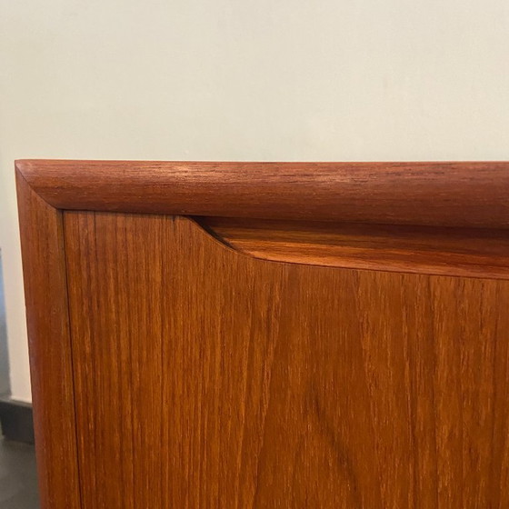 Image 1 of Alter dänischer TV-Schrank/ niedriges Sideboard von Dyrlund