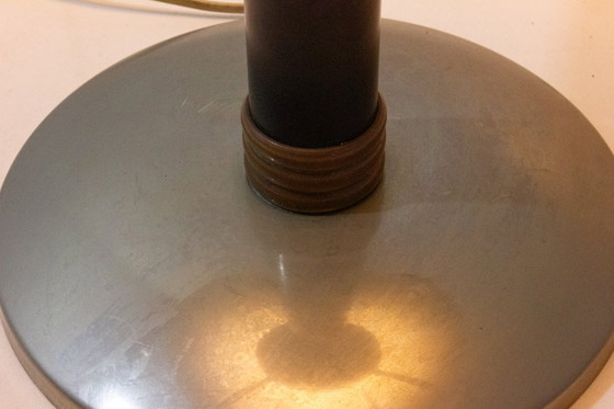 Image 1 of Lampada da tavolo/scrivania italiana a forma di fungo in metallo spazzolato, anni '50